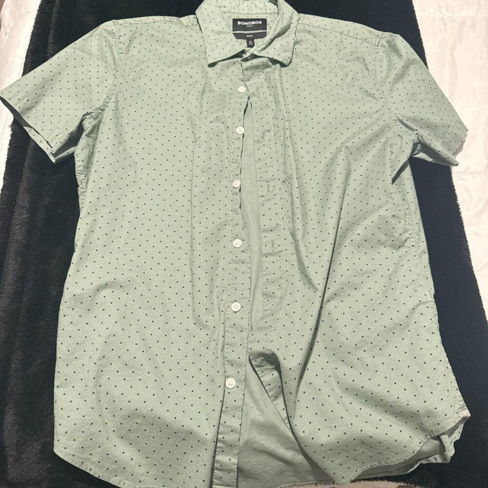 BONOBOS - MENS RIVIERA SHORT SLEEVE - SIZE MEDIUM SLIM - GREEN W/ NAVY DOTS